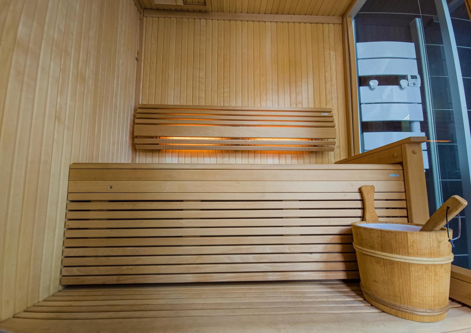 Ti Vaen I Maison Traditionnelle Bretonne & Sauna Lanvéoc 외부 사진